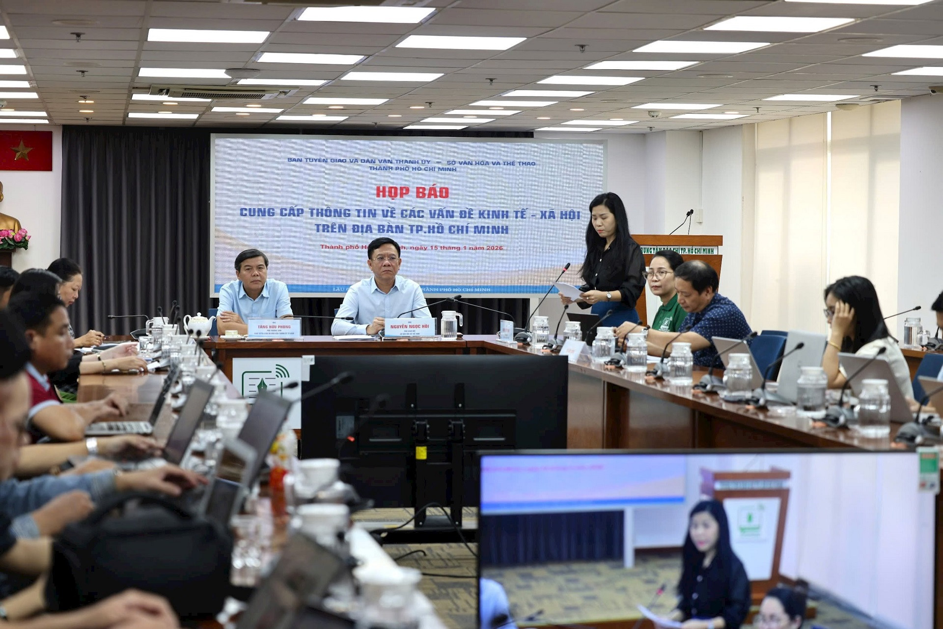 20260115 Bai TPHCMTangTruong2ConSo_Anh2.jpg