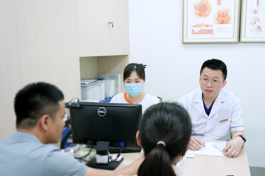 Hai thú vui đang ‘cướp’ quyền làm cha mẹ của người trẻ