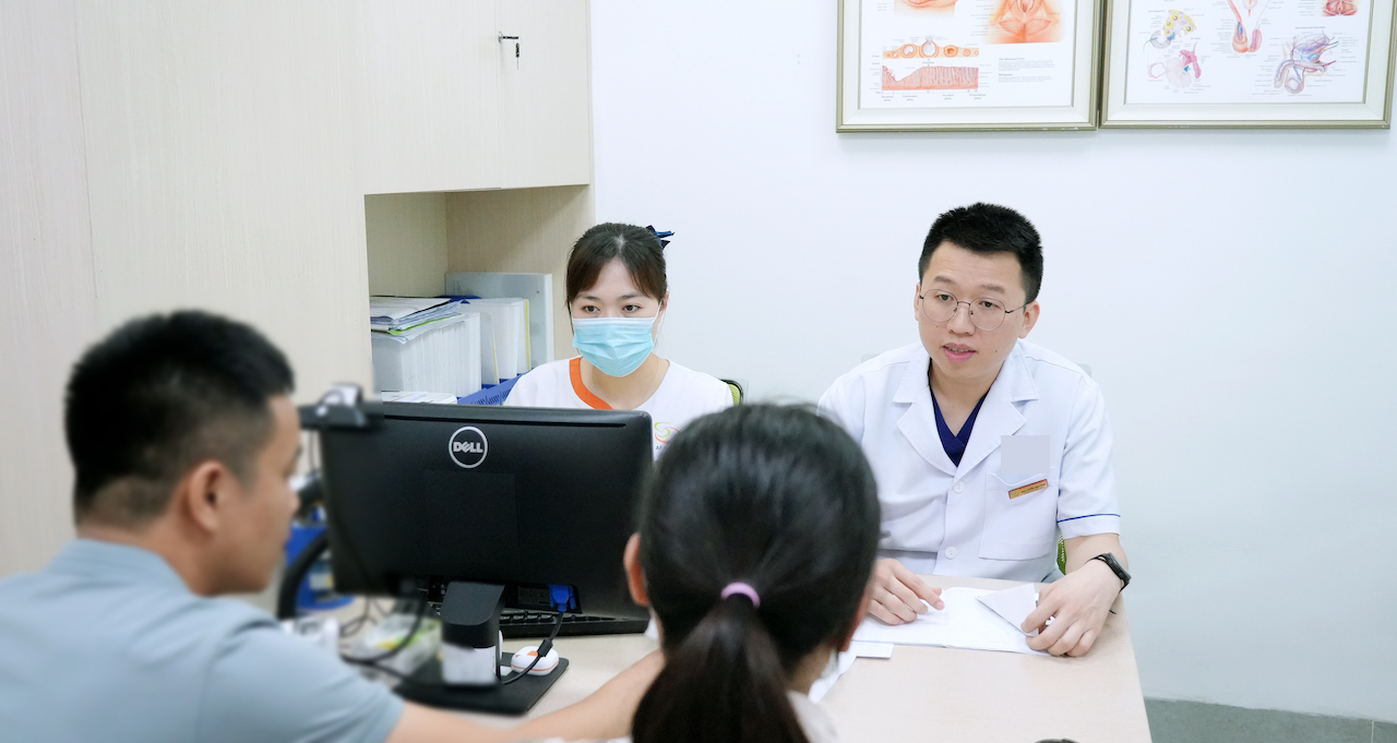 Hai thú vui đang ‘cướp’ quyền làm cha mẹ của người trẻ