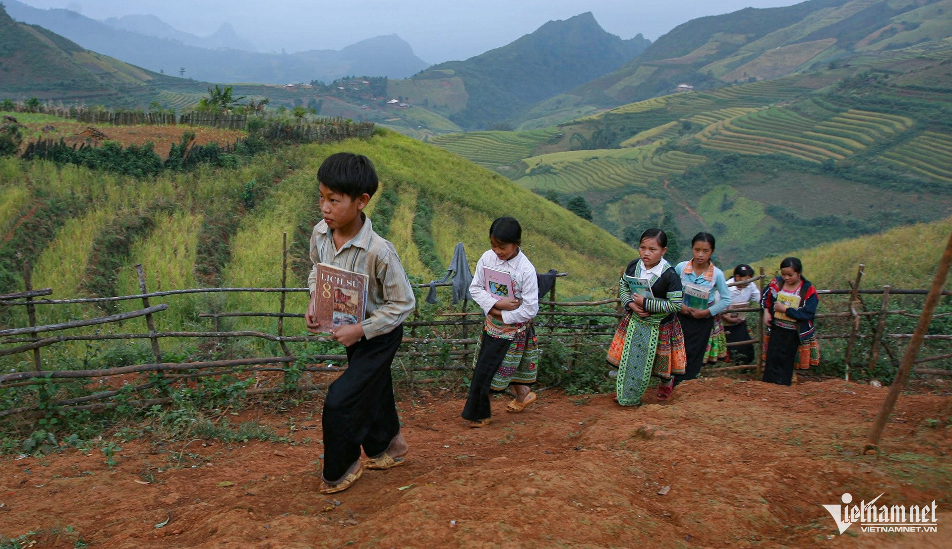 W-trao yêu thương đón tết ấm 1.jpg