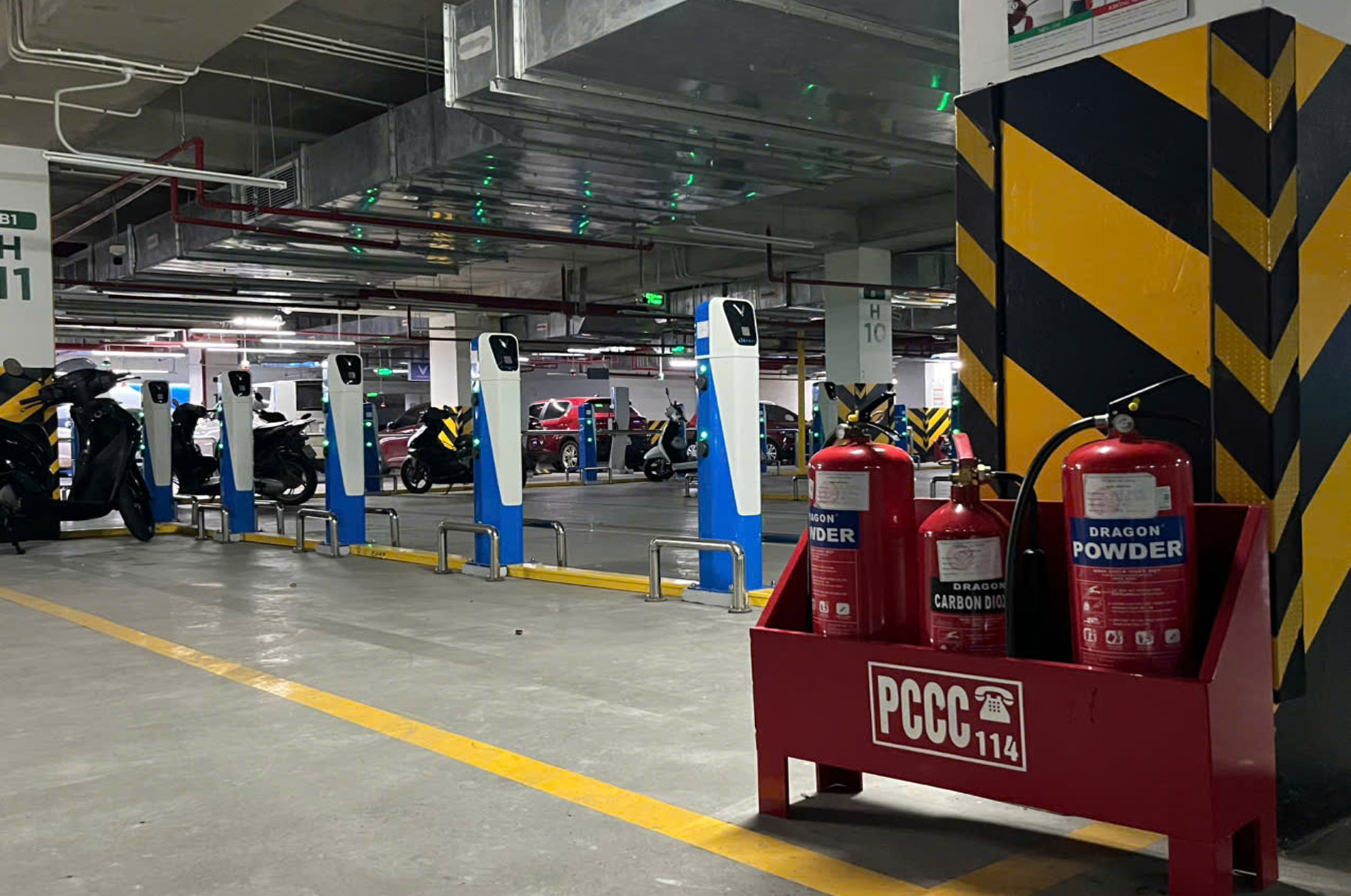 Quy hoạch bãi đỗ xe điện riêng nhằm PCCC – tại sao không?