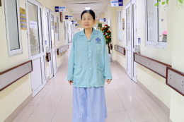 Từ dấu hiệu khi ăn, người đàn ông phát hiện 3 bệnh ung thư cùng lúc YwAAAAAAQABAAACAUwAOw==