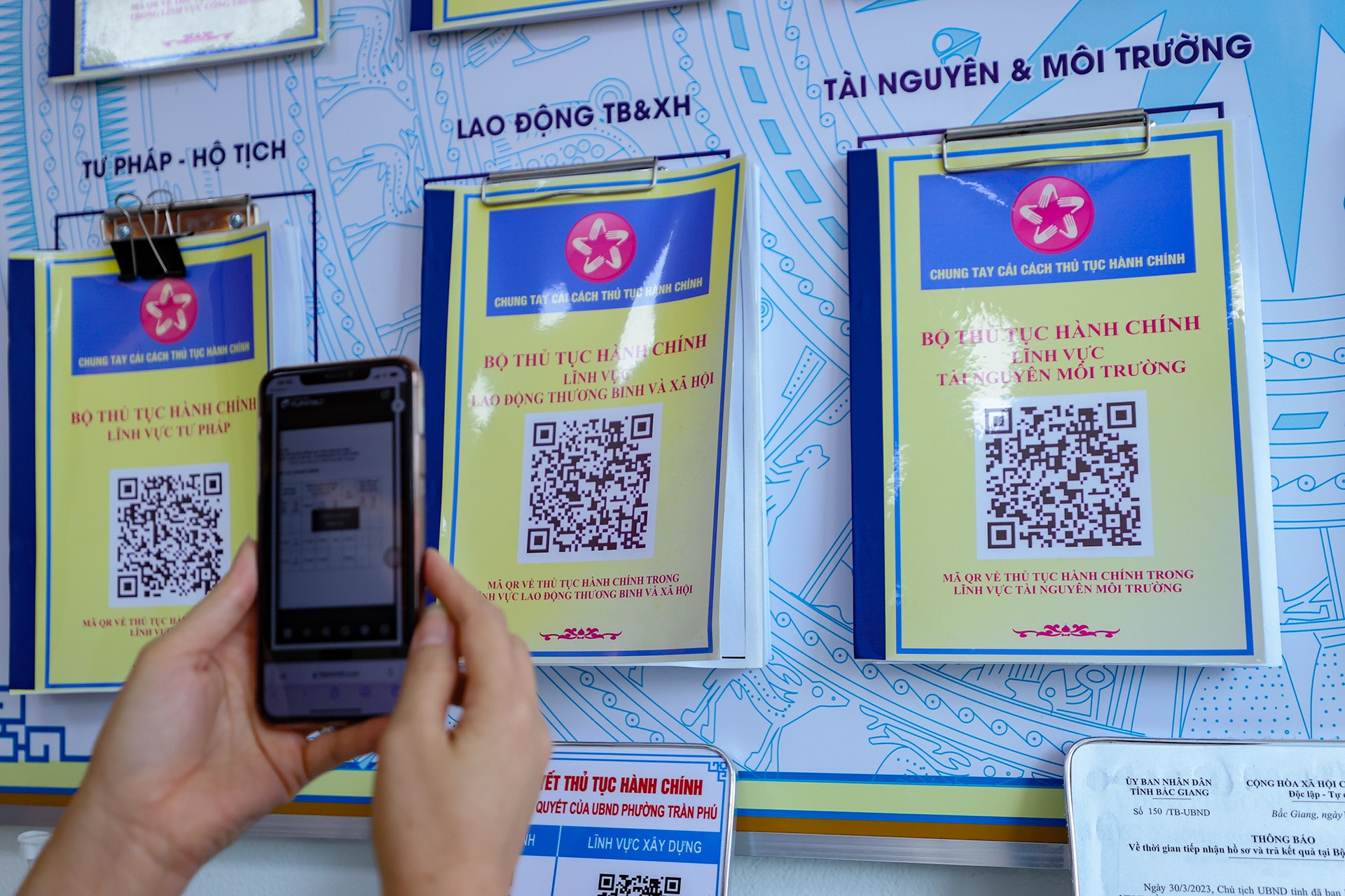 Quy định mới về đăng ký hộ tịch, đăng ký lại khai sinh với cán bộ, công chức