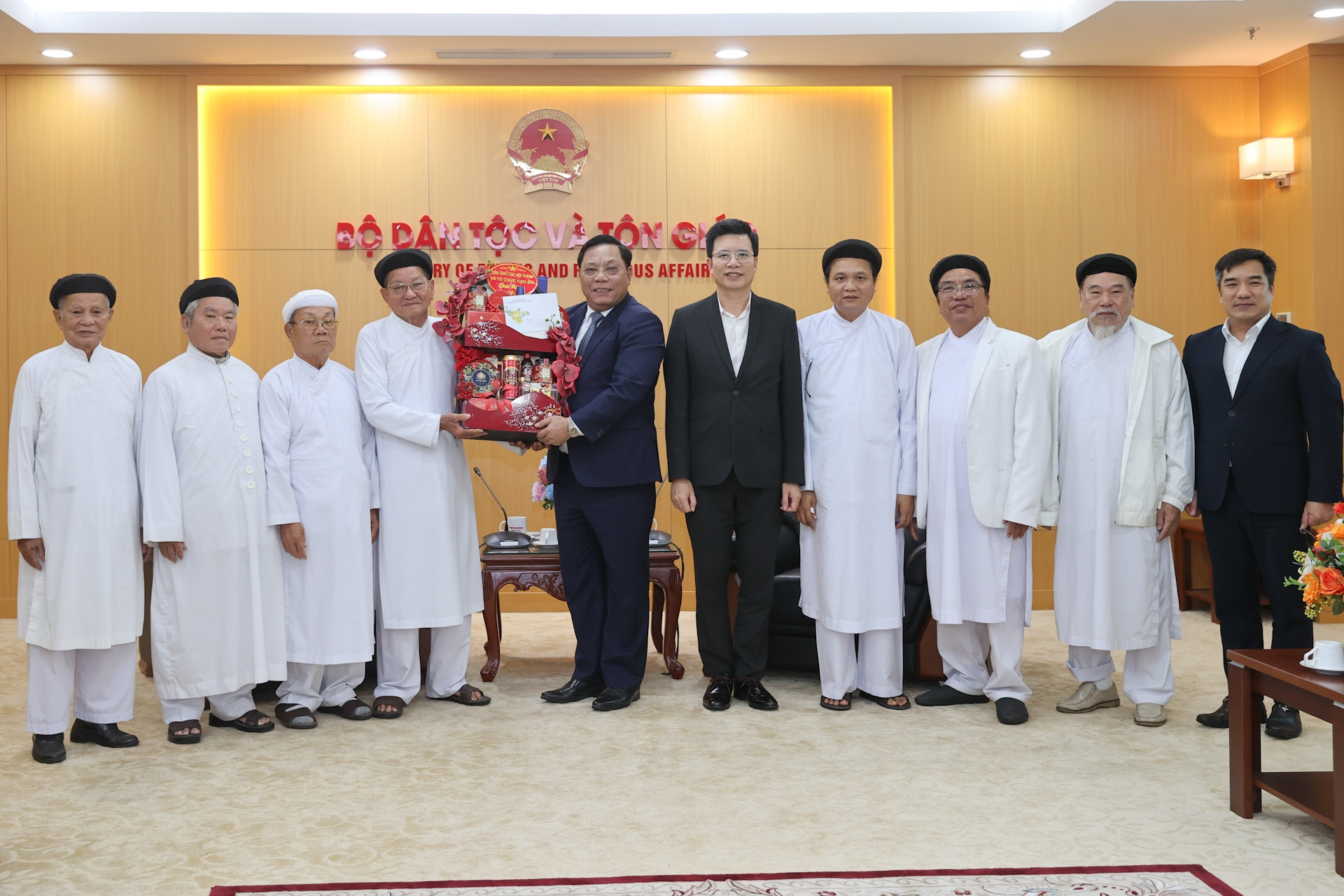 Thứ trưởng Nguyễn Hải Trung tiếp đoàn chức sắc các Hội thánh Cao Đài