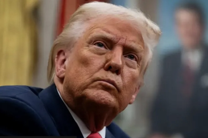 Tỷ lệ tín nhiệm của người Mỹ dành cho ông Trump sụt giảm mạnh