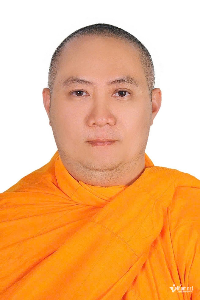 W-Đại đức Thích Giác Minh Tin, Ủy viên Ban Trị sự Giáo hội Phật giáo Việt Nam tỉnh Gia Lai..jpg