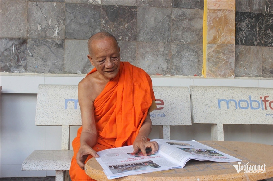 W-Hòa thượng Tăng Nô.jpg