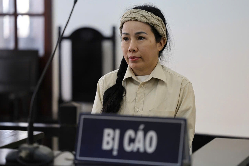 YouTuber Đinh Thị Lan hầu tòa với cáo buộc xúc phạm bà Nguyễn Phương Hằng