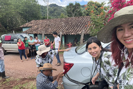 Nữ du khách Việt trải nghiệm tour xa xỉ ở châu Phi, đối mặt 'quái thú' 220kg YwAAAAAAQABAAACAUwAOw==