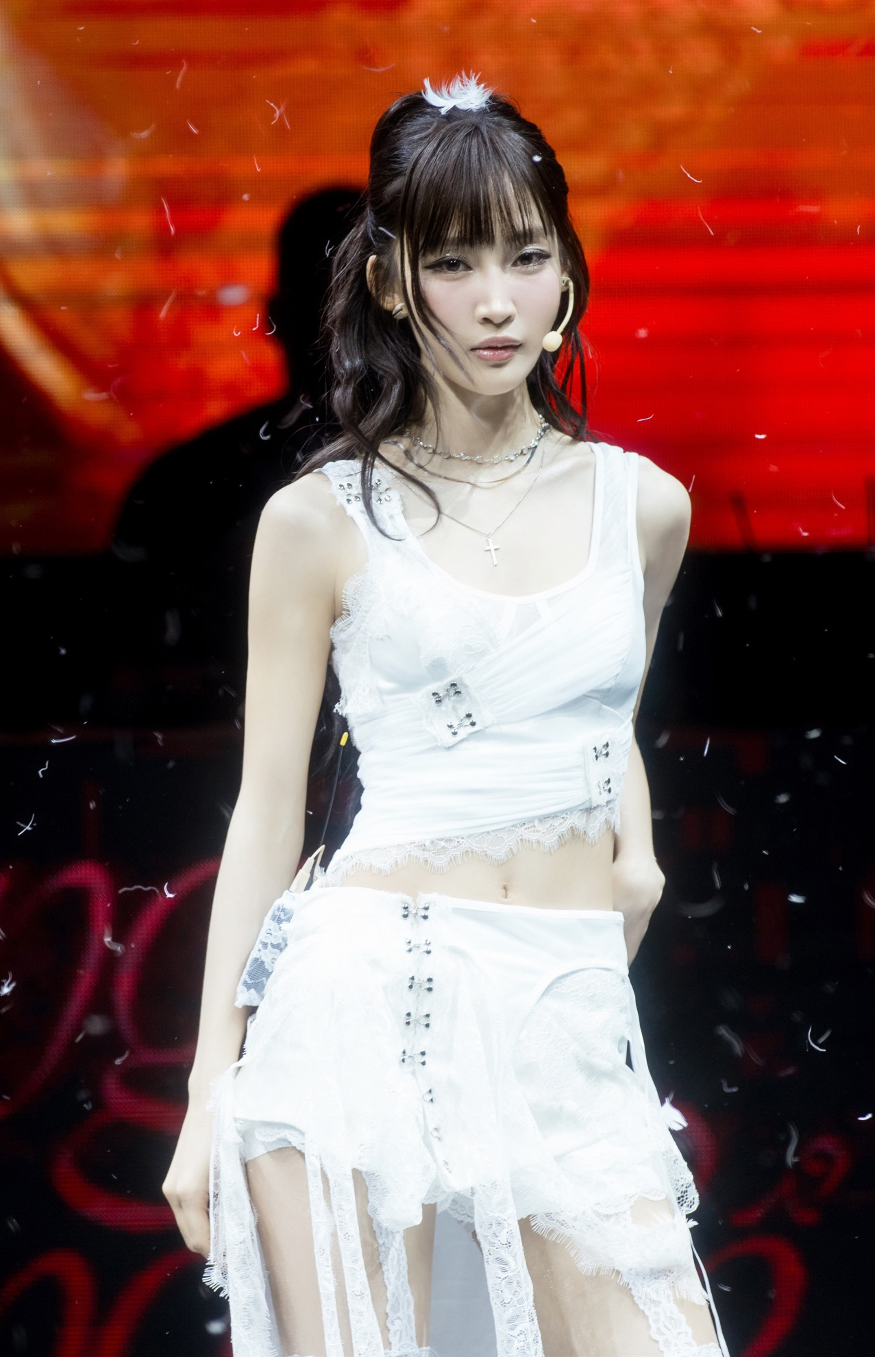 https://static-images.vnncdn.net/vps_images_publish/000001/000003/2026/1/17/batch-juky-san-23-2819.jpg