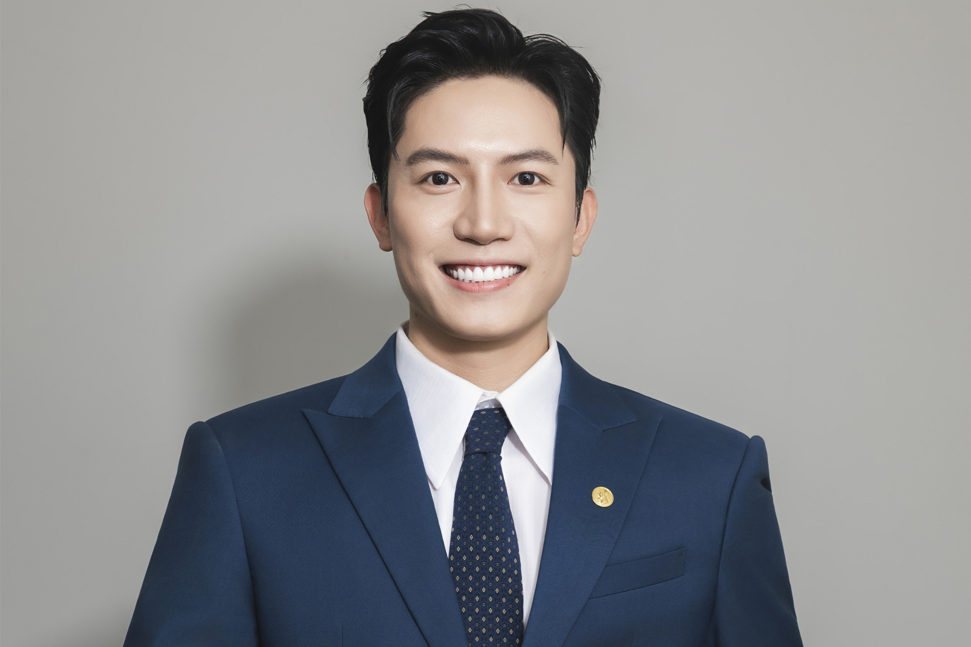 Chuyện xúc động đằng sau ca khúc 'Thưa Đảng' của ca sĩ Anh Tú