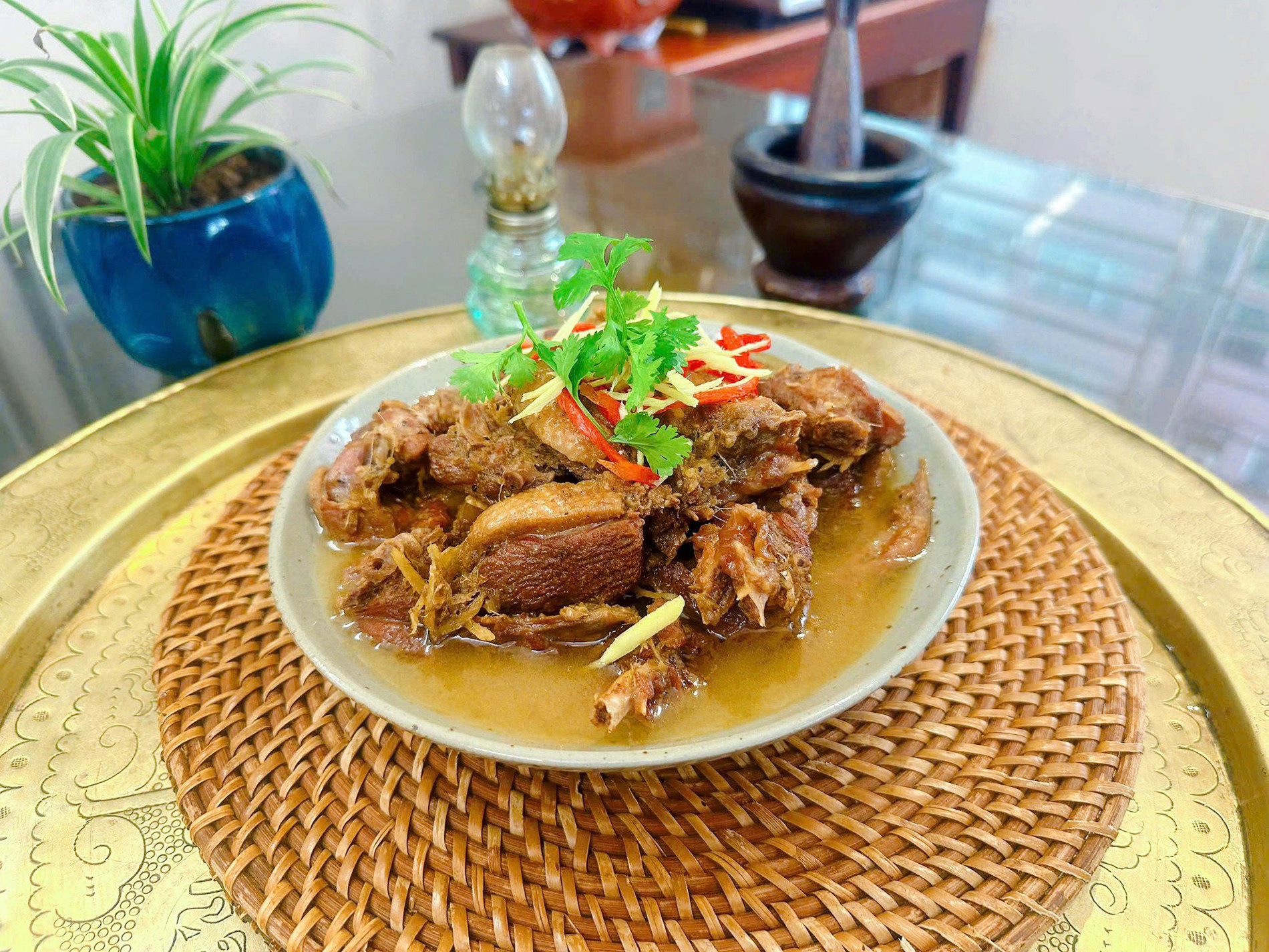 cùng cháu vào bếp.jpg