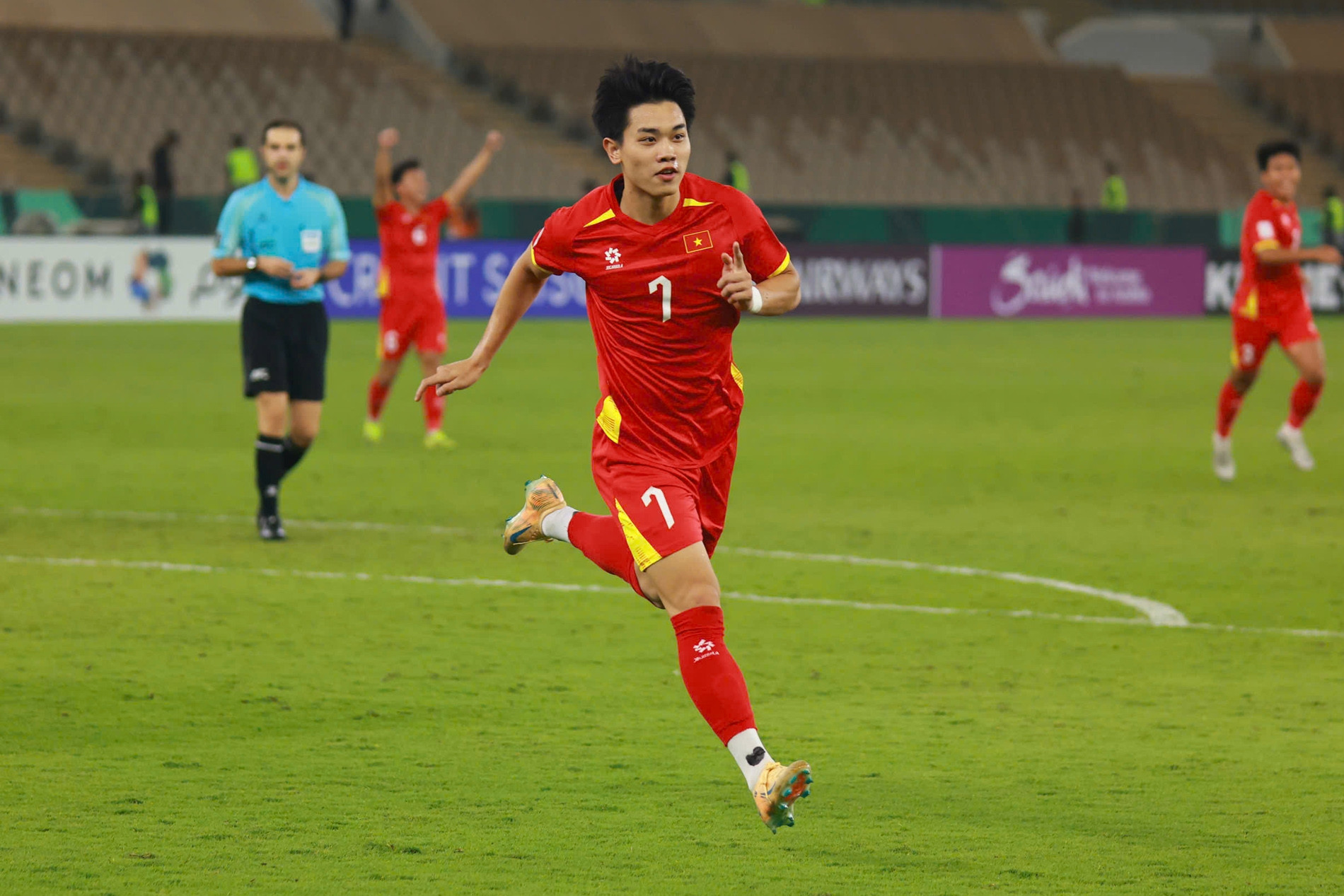 Đình Bắc gửi thông điệp đặc biệt đến U23 Việt Nam sau tứ kết nghẹt thở