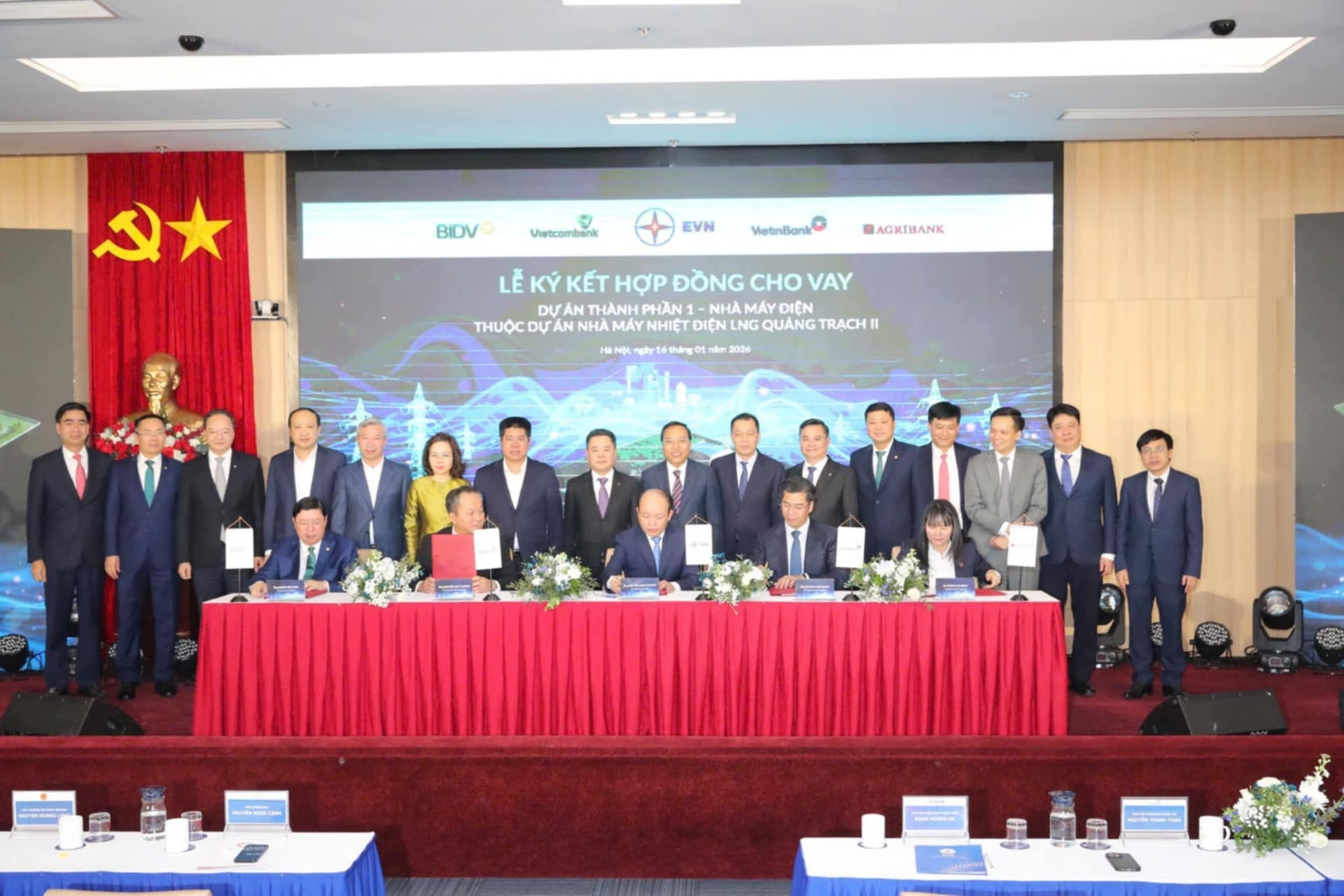 EVN ký hợp đồng vay hơn 29.500 tỷ đồng xây nhà máy nhiệt điện LNG Quảng Trạch II