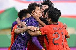 Người hùng U23 Trung Quốc thách thức U23 Việt Nam Loại U23 Uzbekistan, U23 Trung Quốc gặp U23 Việt Nam ở bán kết