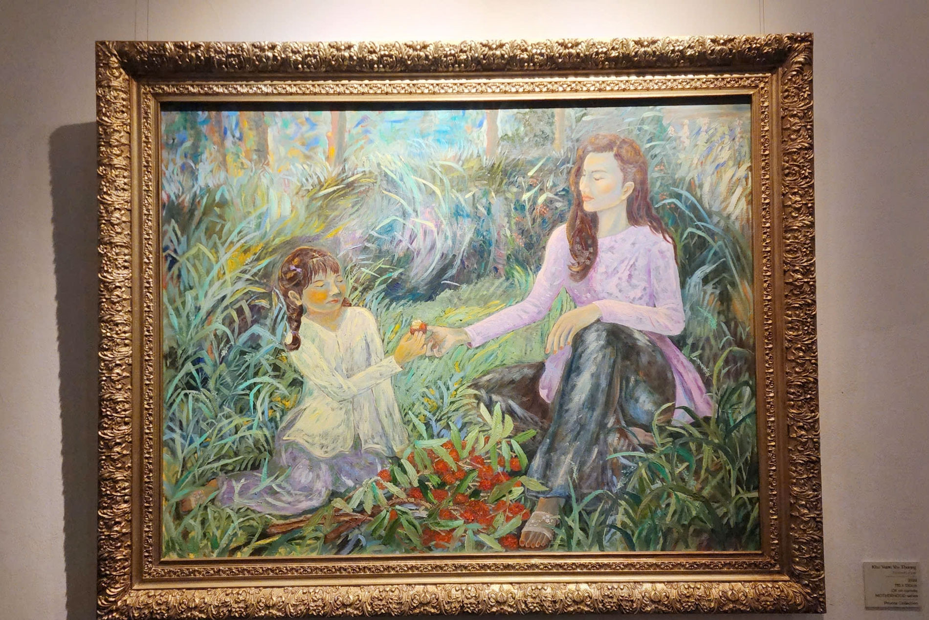 Tình yêu dành cho văn hóa Việt thông hoa hội họa và áo dài