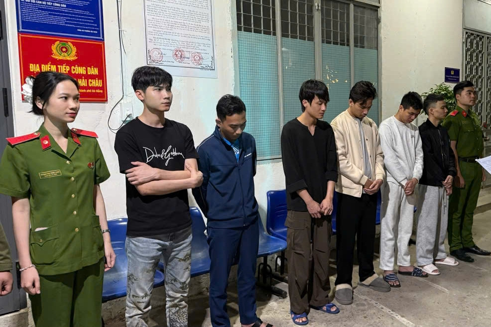 Triệt phá đường dây lừa đầu tư tiền ảo giả danh Nasdaq