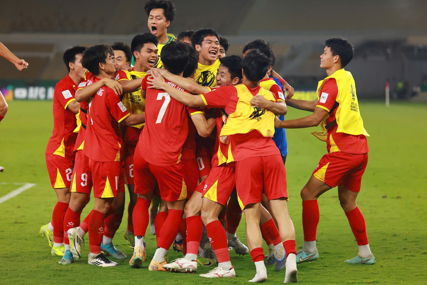 Video bóng đá U23 Việt Nam 3-2 U23 UAE: Rượt đuổi mãn nhãn