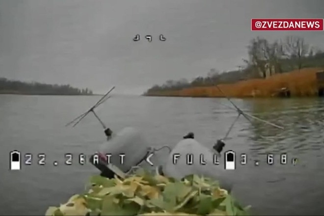 Cận cảnh xuồng không người lái Nga rải mìn trên sông Dnipro