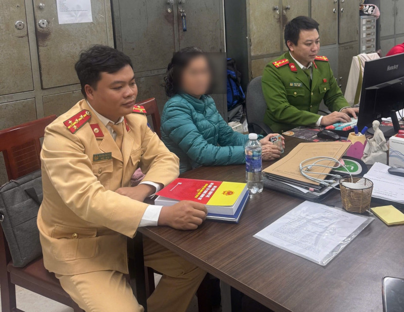 Cong an phuong Kim Lien.jpg