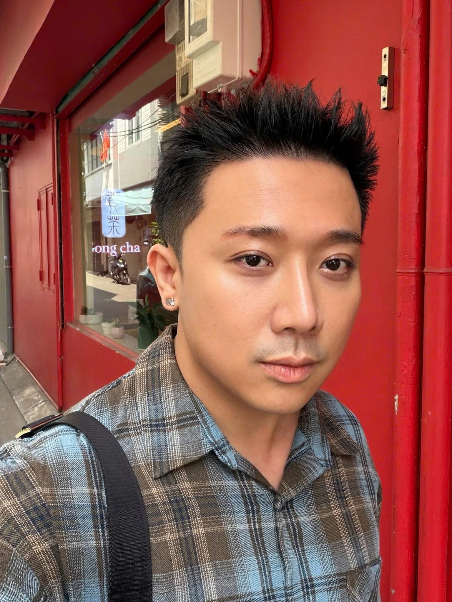 gen h z7443274151739_830f731d9763169035628e76a6c1d10c.jpg