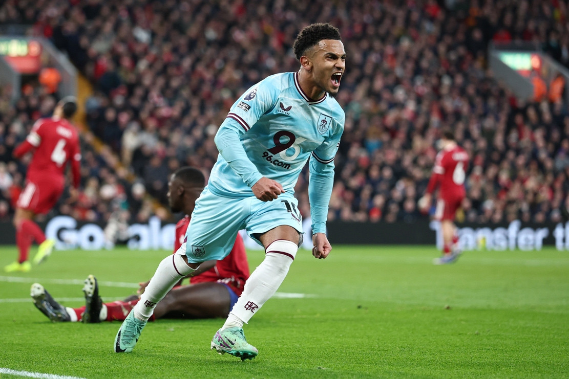 Liverpool đánh rơi chiến thắng