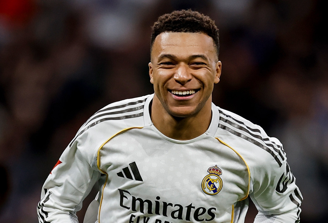Mbappe tỏa sáng, Real Madrid phả hơi nóng vào gáy Barca