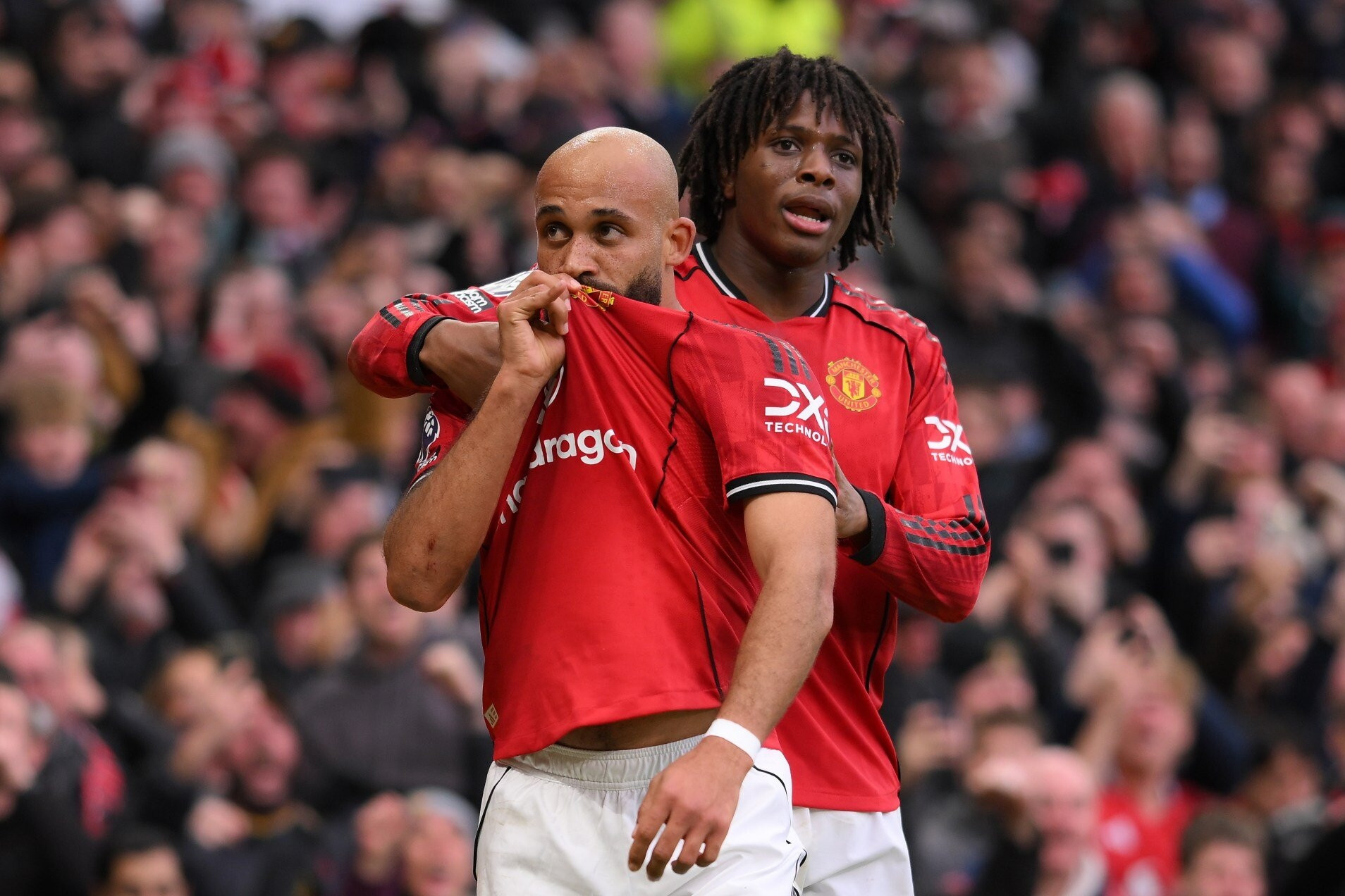 MU xuất sắc hạ Man City, Carrick ra mắt như mơ