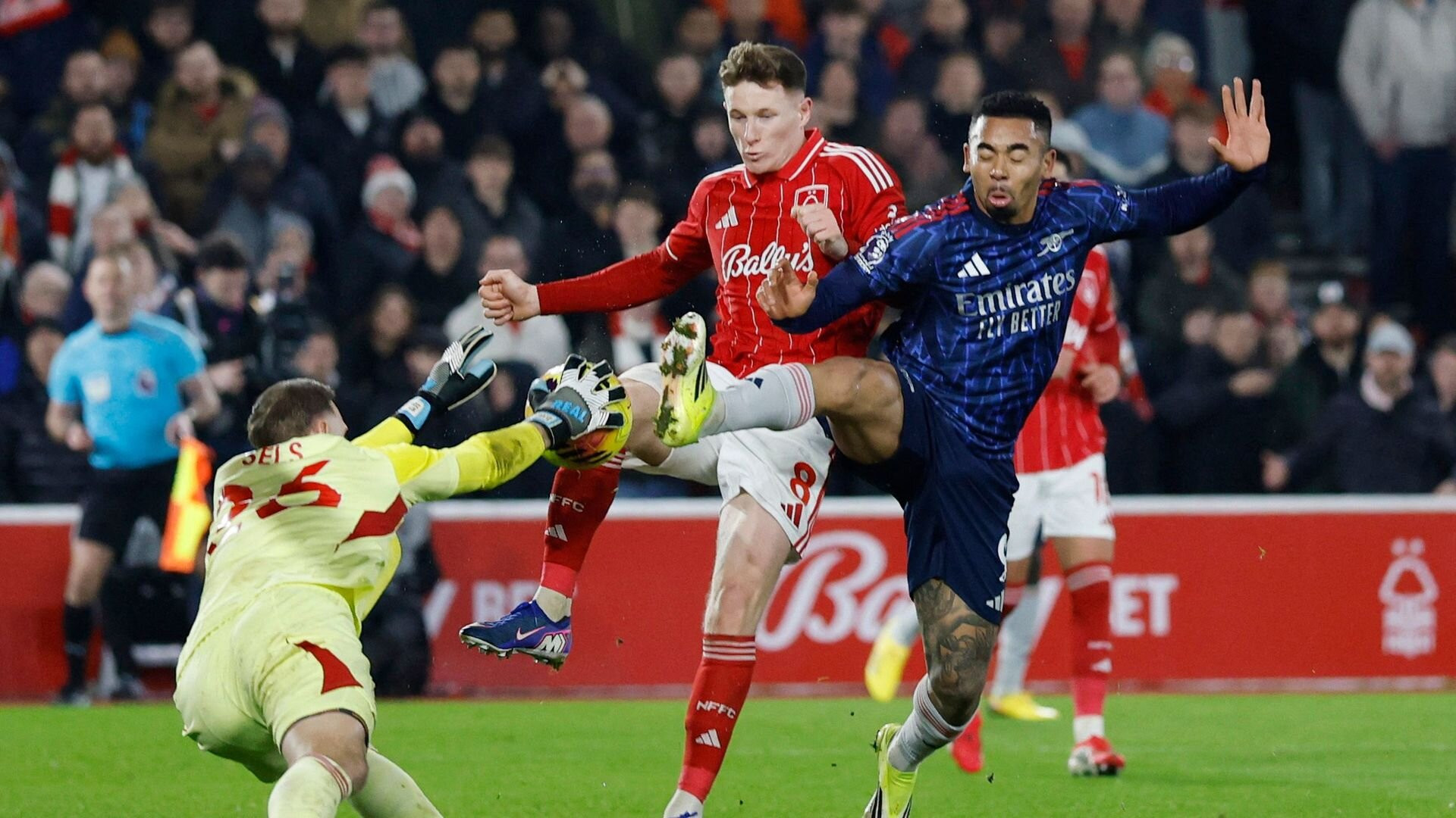 resources_premierleague_pulselive_com 2026 01 17T173909Z_1559255104_UP1EM1H1D187W_RTRMADP_3_SOCCER ENGLAND NFO ARS (1).jpg