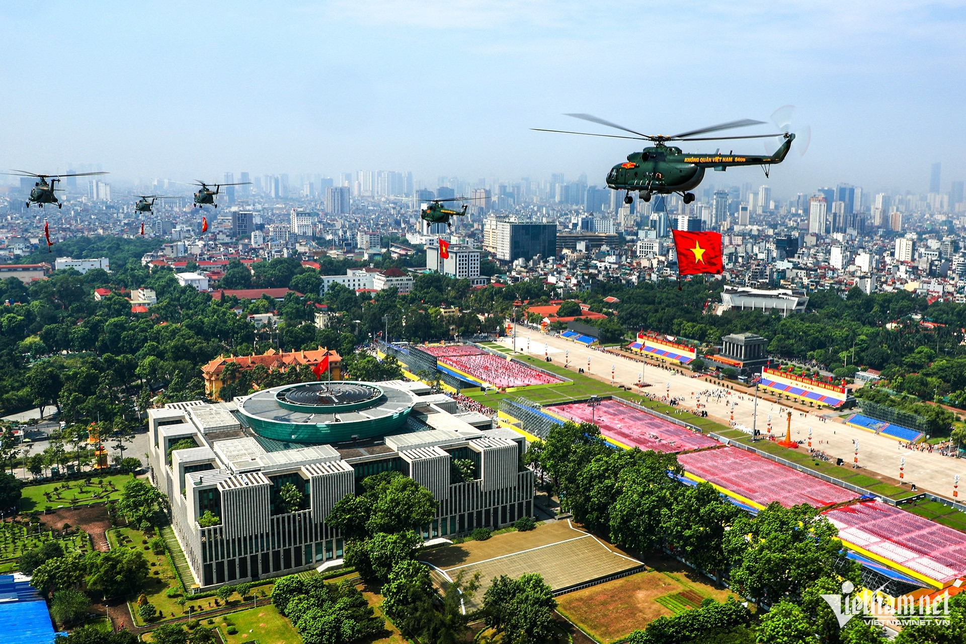 truc thang 2 1612 1012.jpg