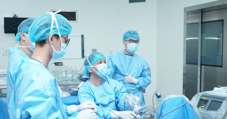 Về nước chữa bệnh "khó nói", nữ Việt kiều hồi phục 90% sau 3 ngày