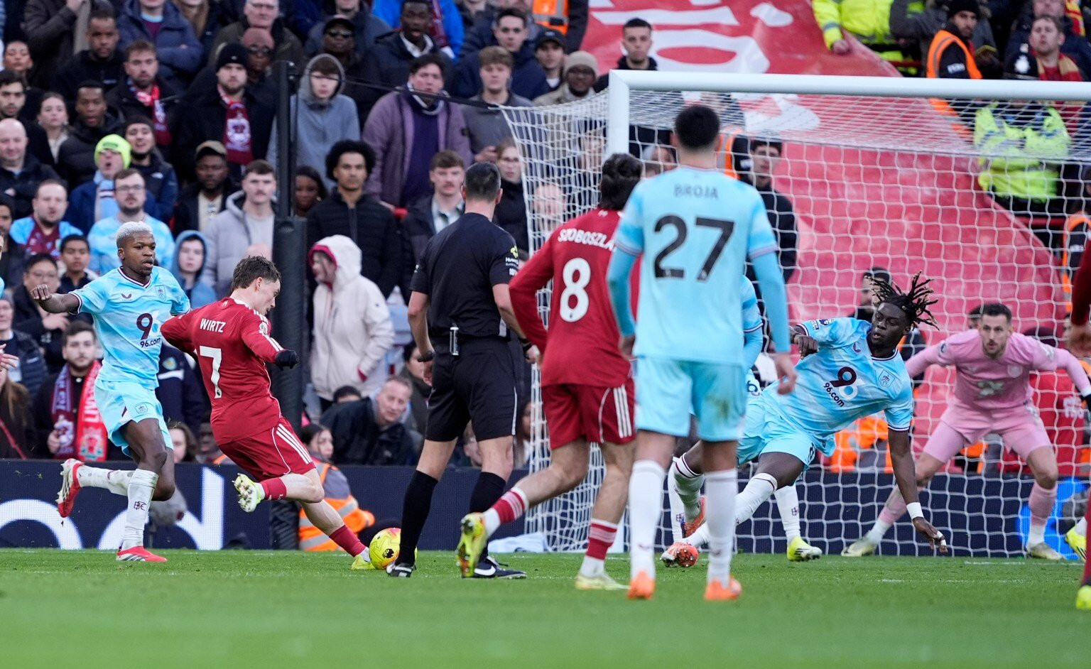 www_thesun_co_uk epa12656049 dominik szoboszlai liverpool hit 1052140736_804d05.jpg