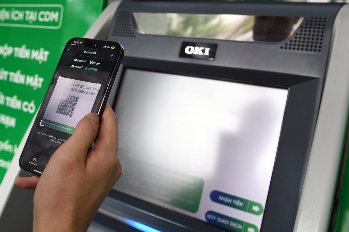 Xoá tài khoản 'ngủ đông' 24 tháng, số dư dưới 20.000 đồng; tồn tại liên quan công ty con của PNJ