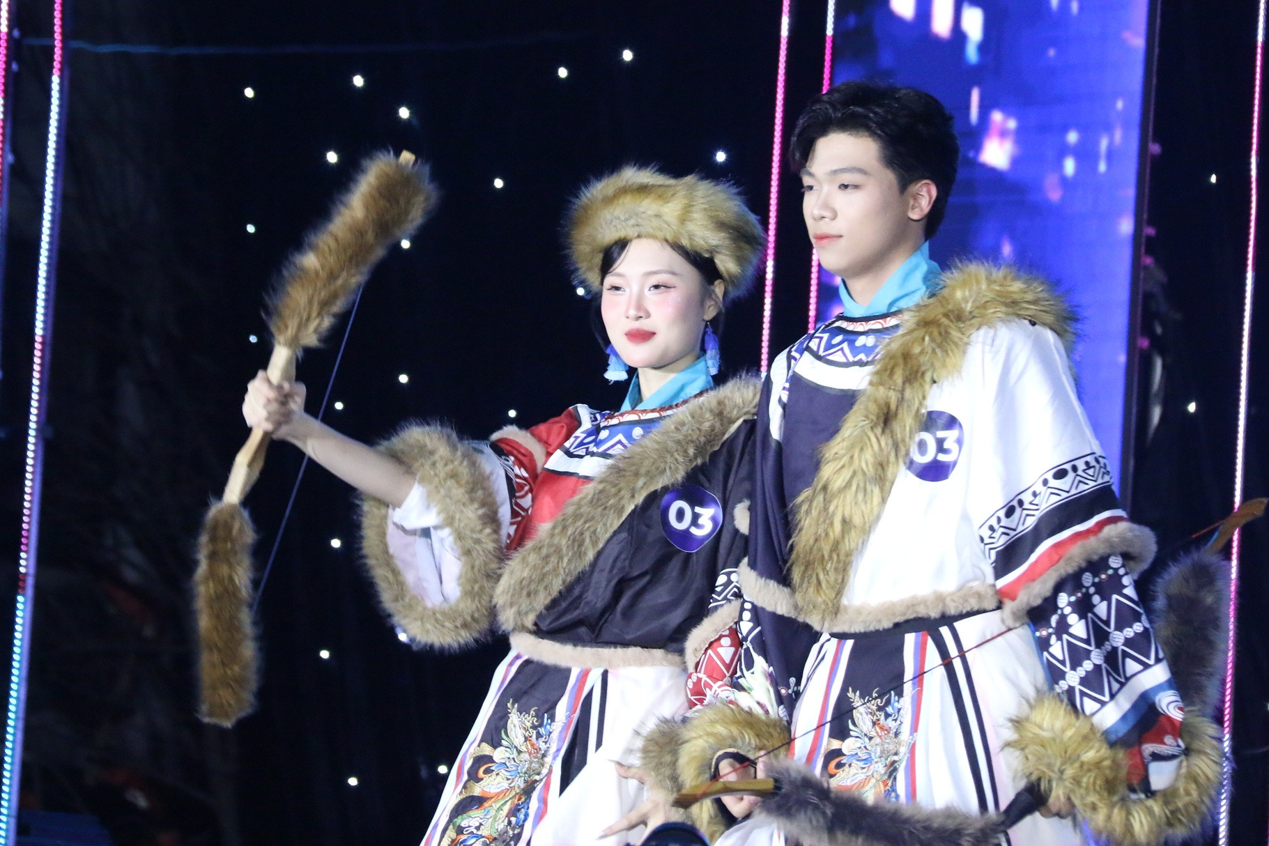 203 duyên dáng ngoại thương.JPG