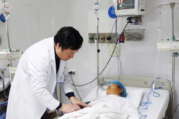 Giám đốc Bệnh viện Phụ sản Trung ương nói về mô hình cứu nhiều sản phụ nguy kịch Ca mổ khẩn cứu hai mẹ con sản phụ nguy kịch sau cuộc gọi lúc nửa đêm ở biên giới