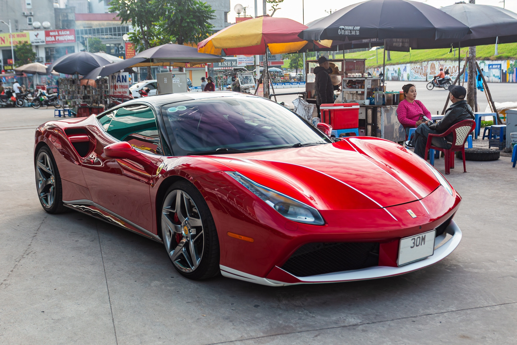 Dàn siêu xe, xe sang hơn trăm tỷ dạo phố Hà Nội, chiếc đắt nhất giá hơn 21 tỷ