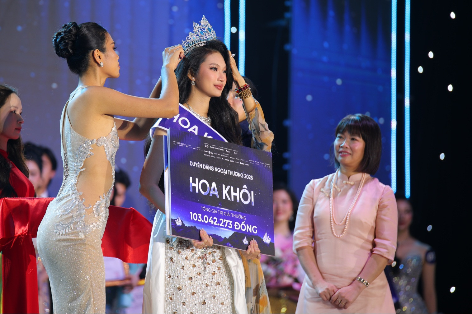 HOA KHÔI Phan Trâm Anh.jpg