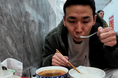 Món ăn nổi tiếng của Hà Nội khiến khách Nhật 'e dè', sau 10 năm mới thấy ngon