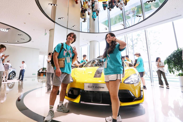 nha may xiaomi 1.jpg