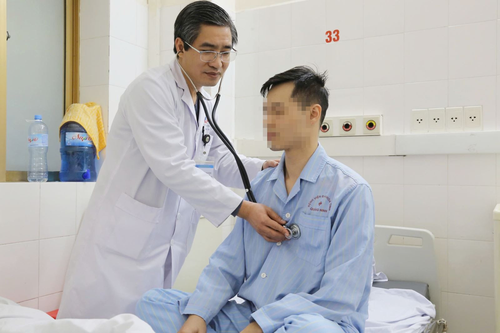 Đi nội soi dạ dày, người đàn ông trẻ thoát nguy cơ tử vong do nhồi máu cơ tim nhoi mau co tim