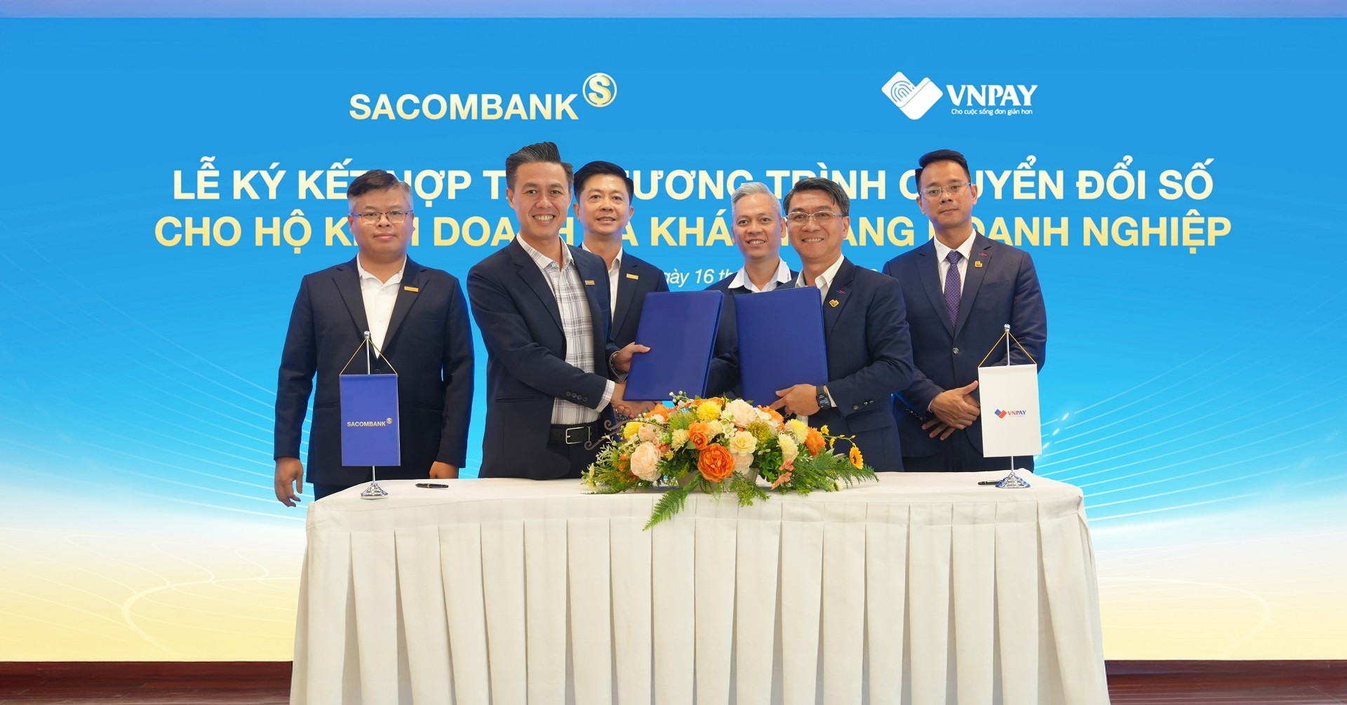 SACOMBANK và VNPAY phối hợp hỗ trợ hộ kinh doanh thanh toán, nộp thuế số