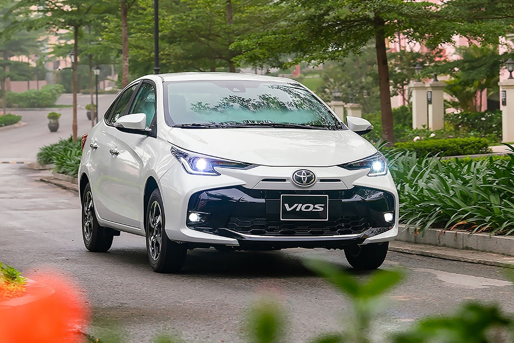 Sedan cỡ B: Toyota Vios vẫn 'hot', Hyundai Accent 'hụt hơi' đầy bất ngờ