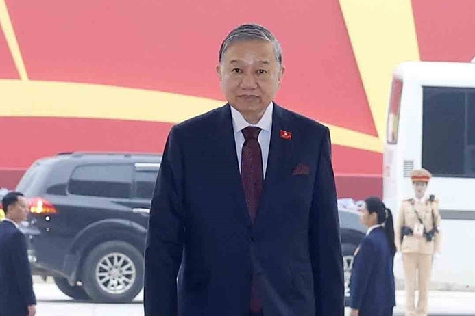 Tổng Bí thư và hơn 1.500 đại biểu dự phiên họp trù bị Đại hội 14 của Đảng