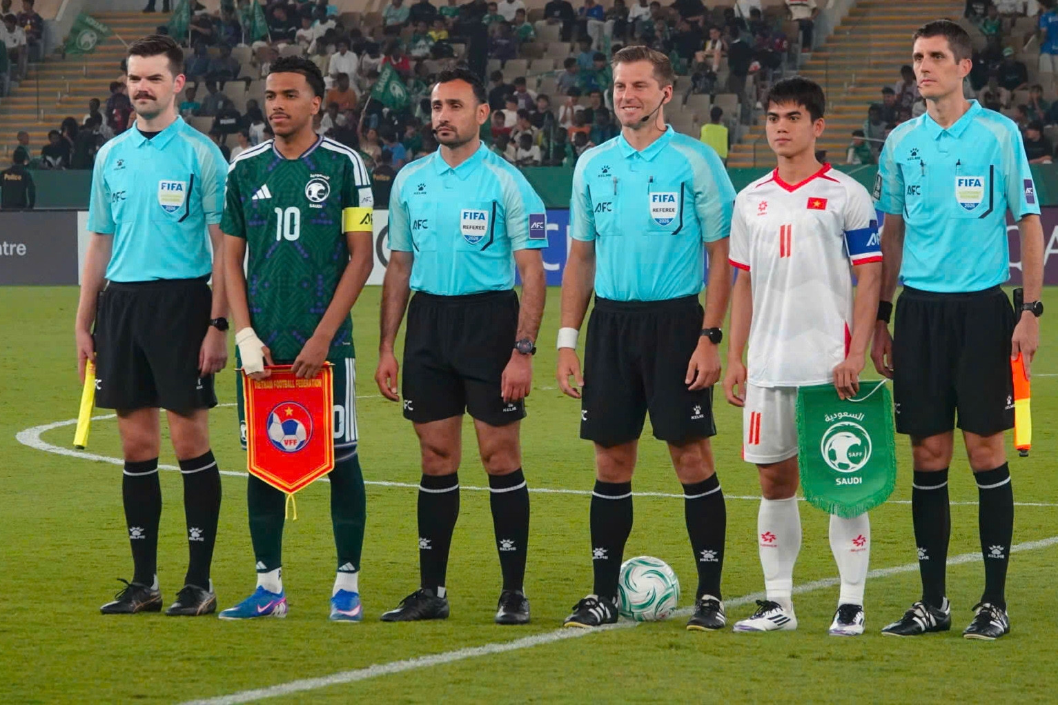 Trọng tài 'người quen' bắt trận U23 Việt Nam vs U23 Trung Quốc