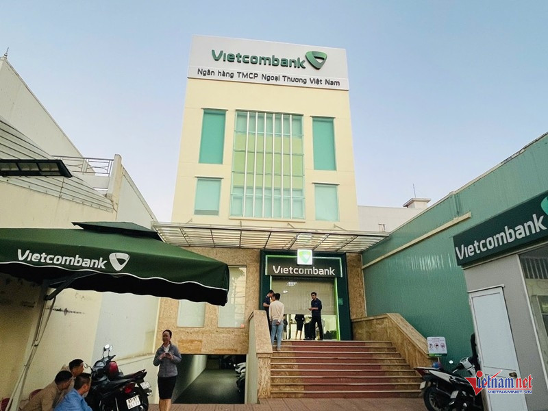 W-Cướp ngân hàng 1.jpg