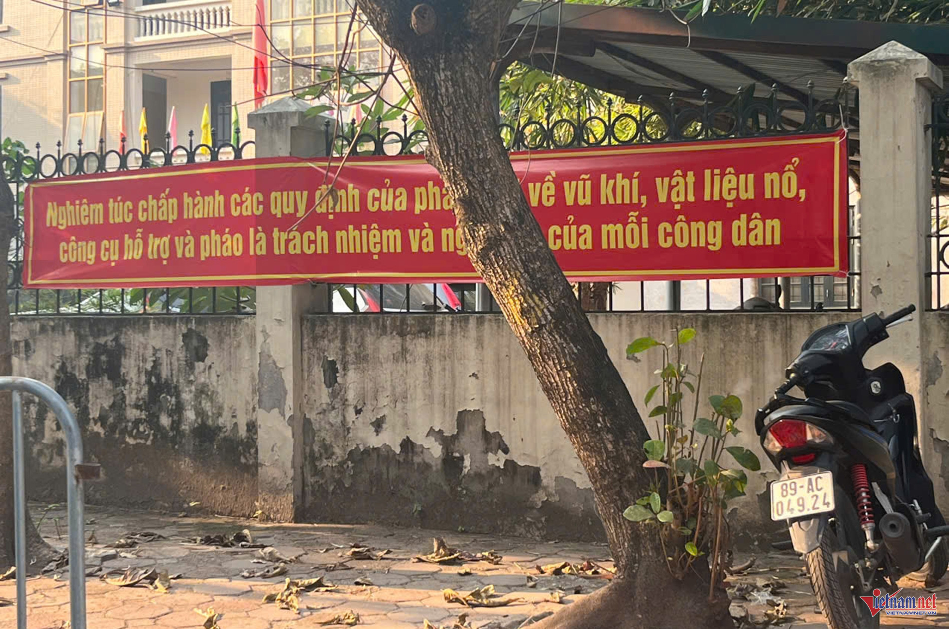 W- Tuyen truyen ve phao no.jpg