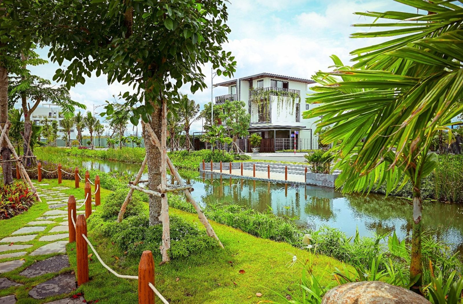 Ảnh 3 LA Home sự kiện tọa đàm.jpg