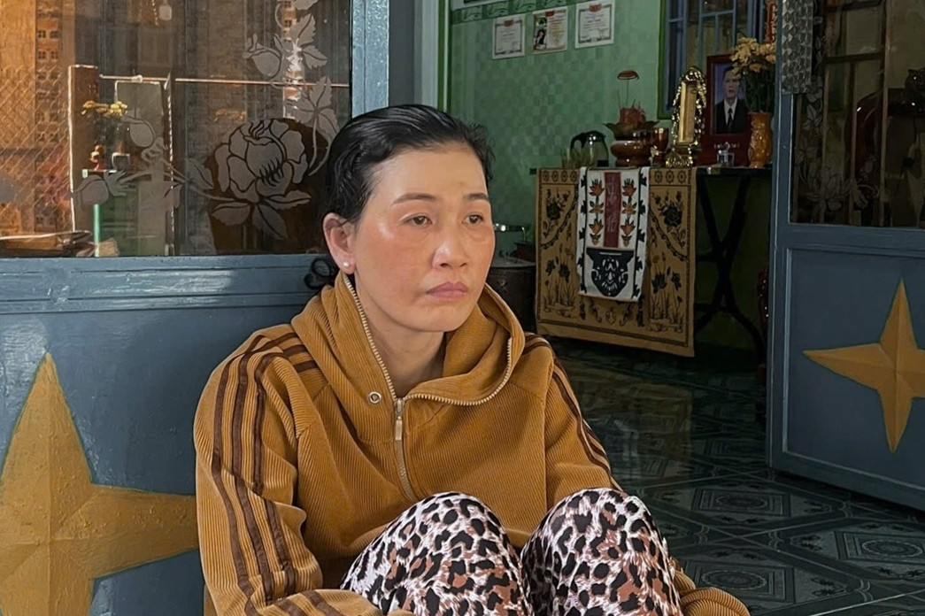 Chồng mất vì ung thư, người phụ nữ chật vật nuôi 2 con, chăm mẹ già liệt giường