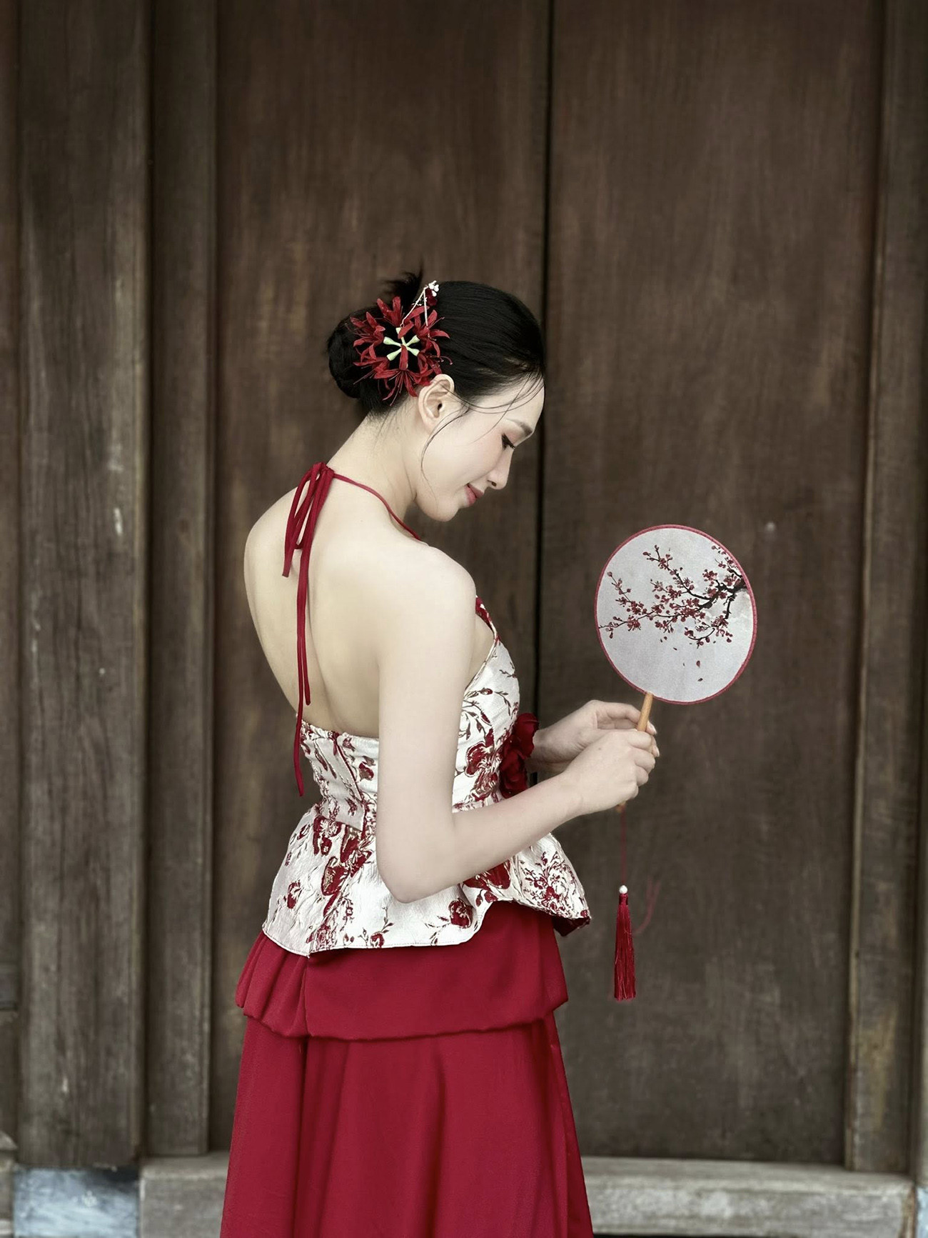 Ngọc nữ bóng chuyền Việt Nam 'thả thính', khoe bờ vai thon hoang thao 6.jpg