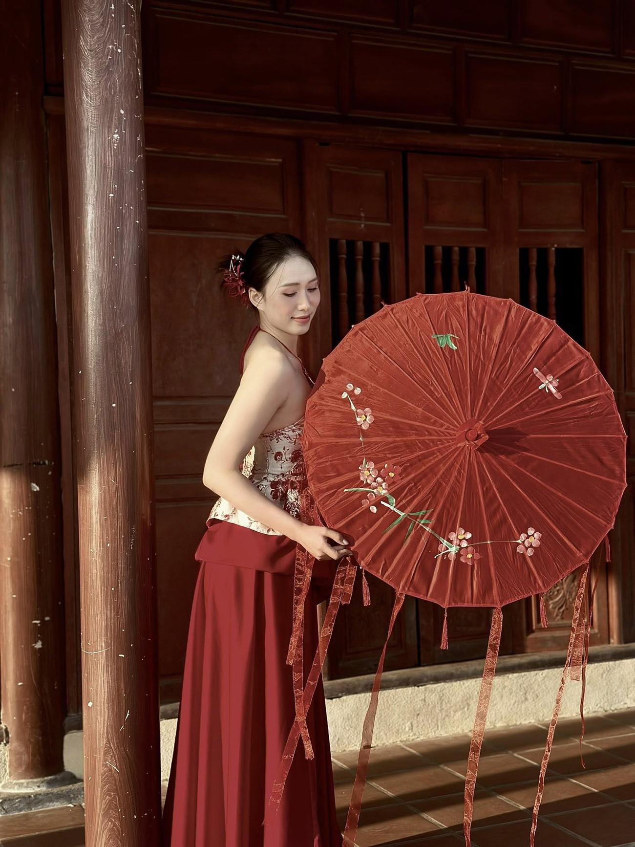 Ngọc nữ bóng chuyền Việt Nam 'thả thính', khoe bờ vai thon hoang thao 8.jpg